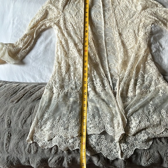 L Space Lace Kimono Cover Up Size M/L - Picture 7 of 8